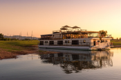 Les Croisières aux confins du monde, le Zambèze, le Mékong, l'Amazonie