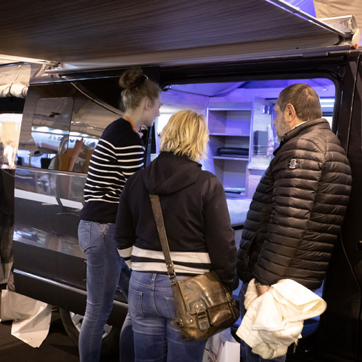 hall 3 vanlife